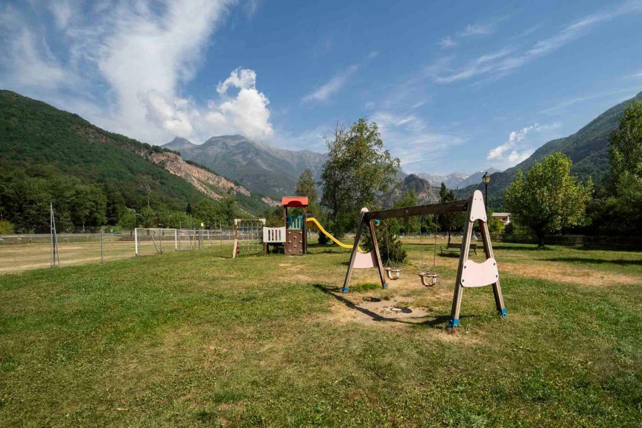 Berde - Mincholet, bajo con gran terraza Appartement Villanova Buitenkant foto